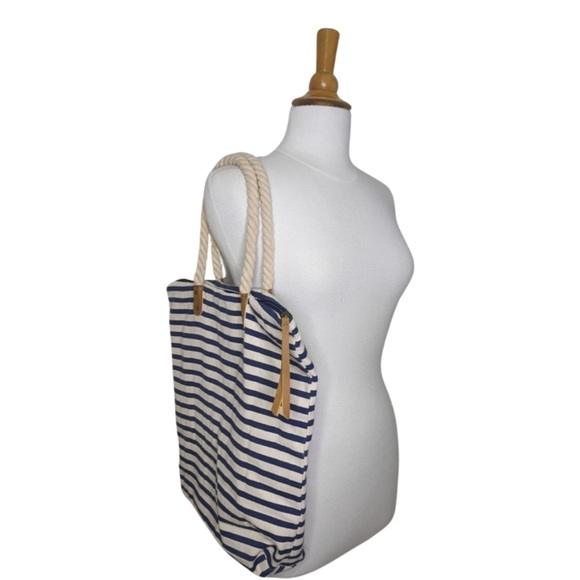 Summer & Rose Lined Nautical Rope Handle Brittany Beach Bag - Picture 4 of 4
